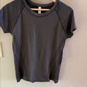 Athleta momentum seamless tee